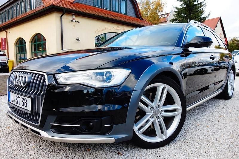 Schwarz Gebraucht 2018 Audi A6 Allroad Kombi | 24.800 € (Fairer Preis) - Bild 1/4