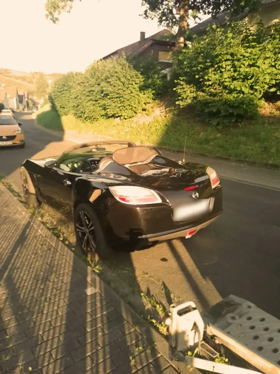 Gebraucht Opel GT 265 PS (194 kW) 2009 Schwarz Cabrio