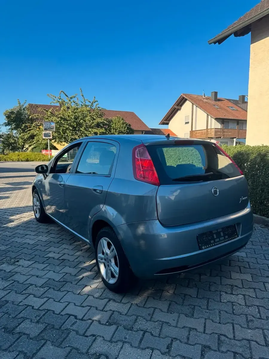 Gebraucht Fiat Punto 77 PS (56 kW) 2009 Kleinwagen