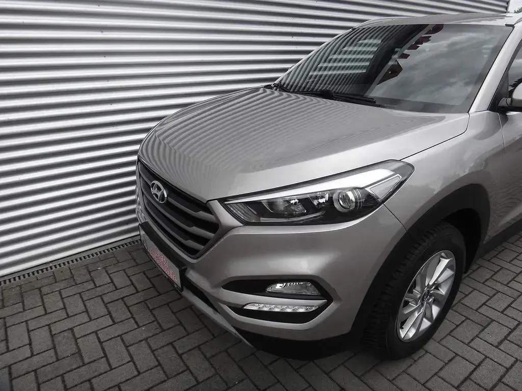 Gebraucht Hyundai Tucson Advantage 132 PS (97 kW) 2017 Grau (metallic) SUV