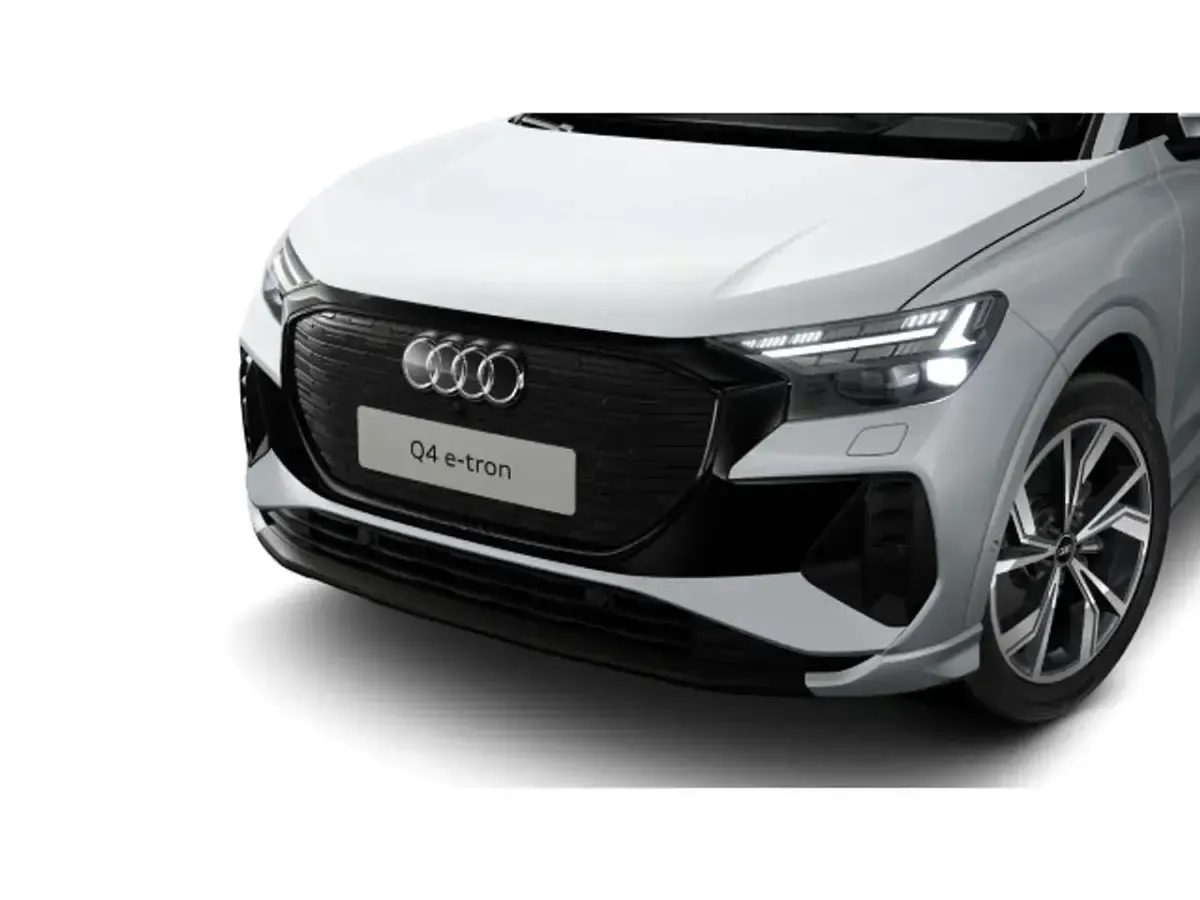 Gebraucht Audi Q4 e-tron 125 kW (170 PS) 2023 Gletscherweiß metallic SUV