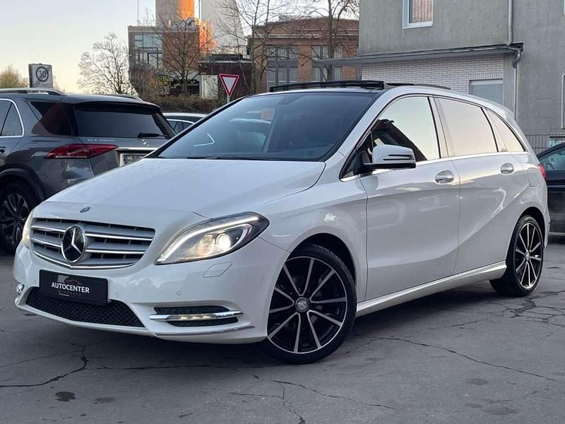 Calcitweiss/zirrusweiss Gebraucht 2013 Mercedes 220 Exclusive Limousine | 15.599 € (Guter Preis) - Bild 1/4