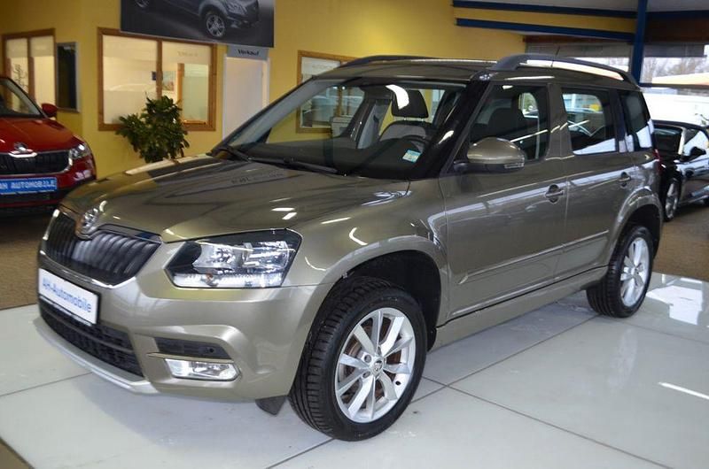 Grün Gebraucht 2015 Skoda Yeti Elegance SUV | 16.480 € (Etwas zu teuer) - Bild 1/4