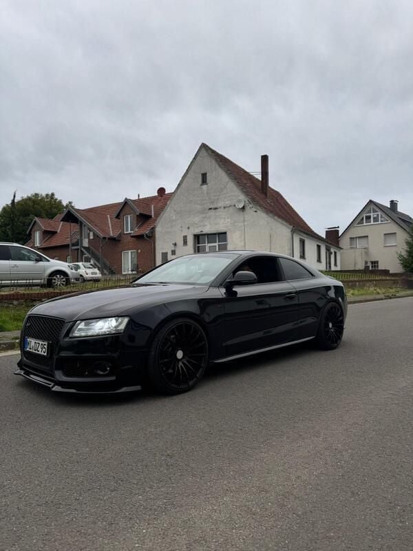 Schwarz Gebraucht 2008 Audi A5 Design Coupé | 11.700 € (Teuer) - Bild 1/4