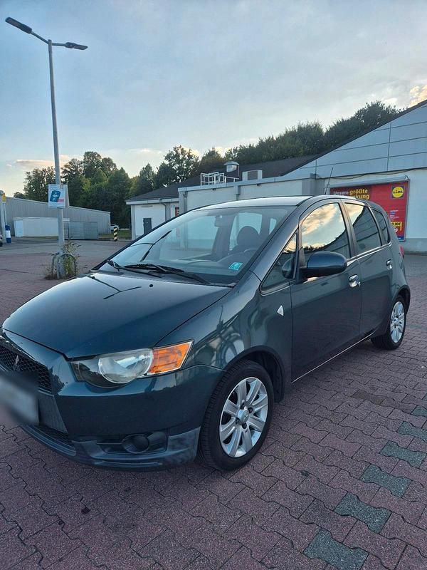 Grau Gebraucht 2009 Mitsubishi Colt Kleinwagen | 3.200 € (Guter Preis) - Bild 1/4