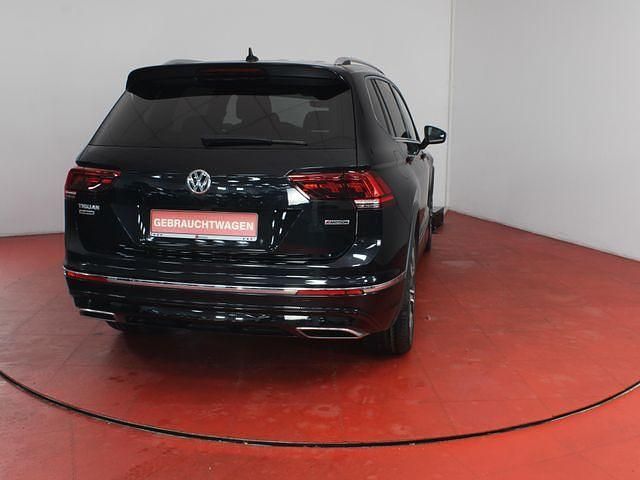 Gebraucht VW Tiguan Allspace R-line 200 PS (147 kW) 2021 Deep black perleffekt (metallic) SUV