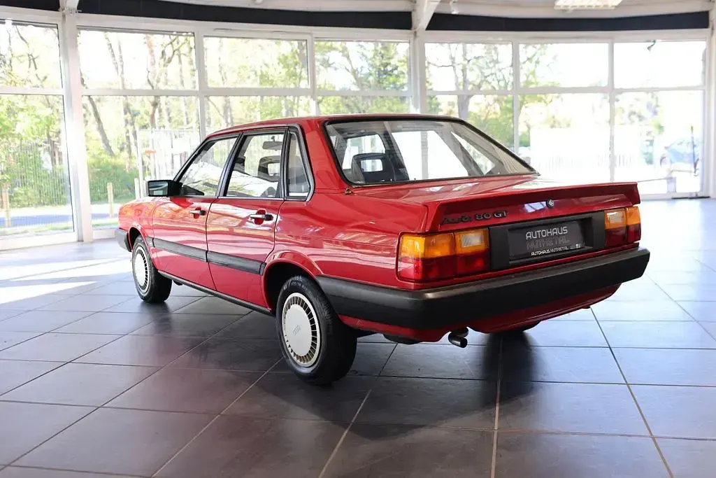 Usata Audi 80 77 CV (56 kW) 1986 Rosso Berlina