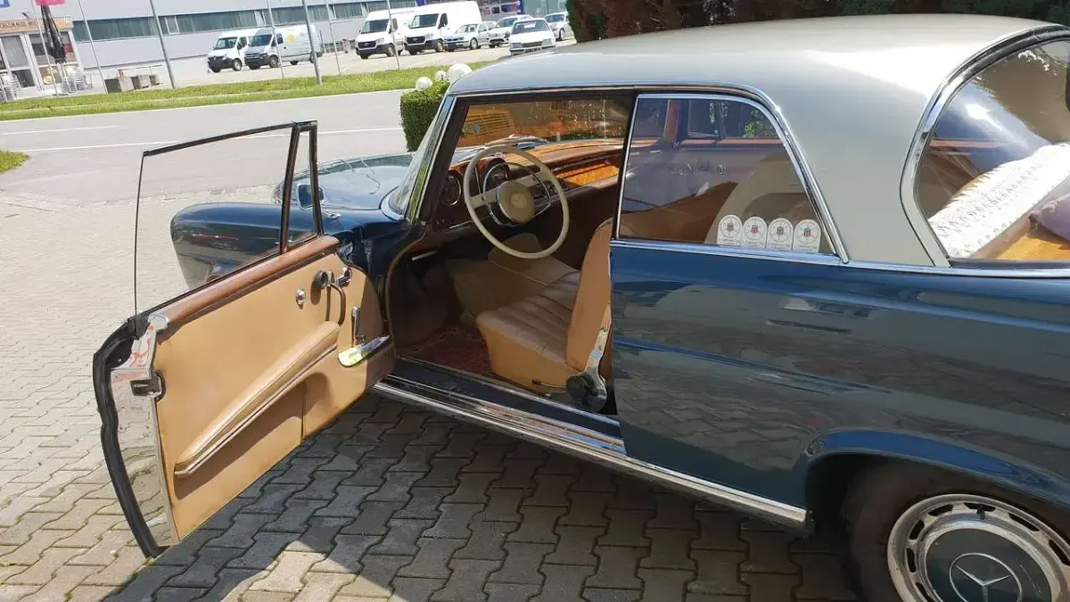 Gebraucht Mercedes 220 120 PS (88 kW) 1961 Blau Coupé