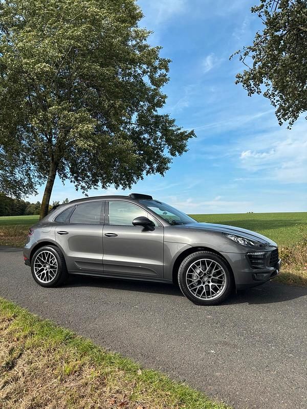 Gebraucht Porsche Macan Turbo 340 PS (250 kW) 2015 Grau SUV