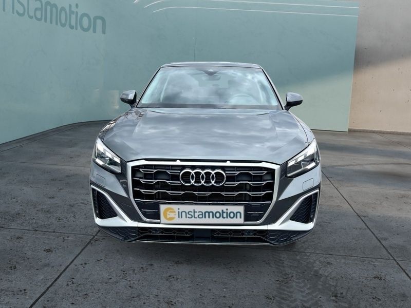 Gebraucht Audi Q2 S-Line 150 PS (110 kW) 2023 Grau SUV