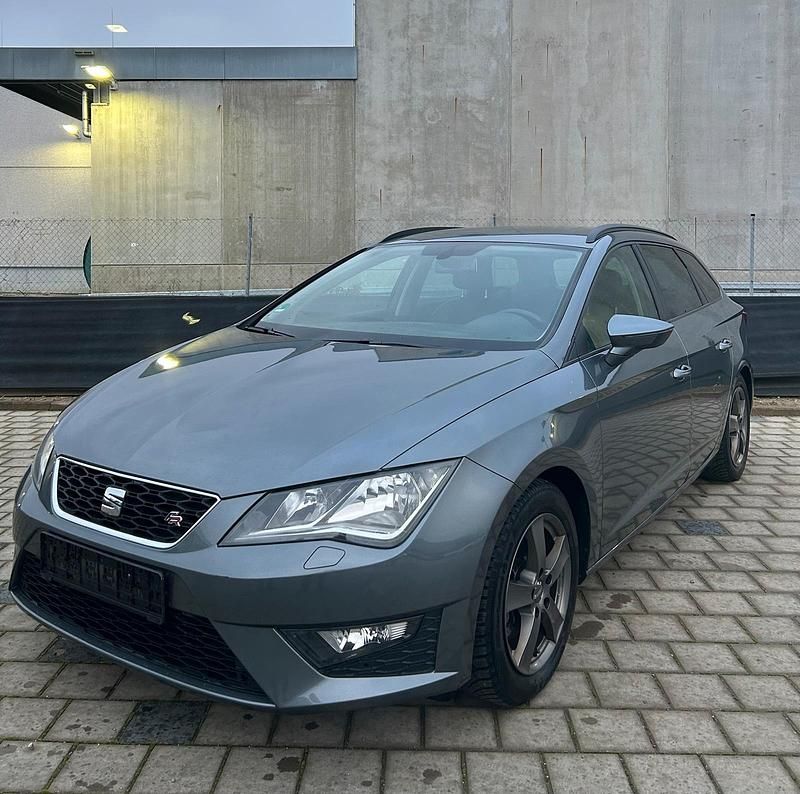 Gebraucht Seat Leon 150 PS (110 kW) 2015 Grau Kombi