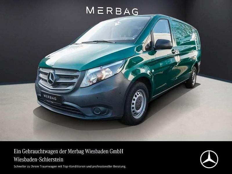 Gebraucht Mercedes Vito 88 PS (64 kW) 2018 Grün Van