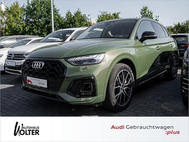 Distriktgrün metallic Gebraucht 2021 Audi Q5 Comfort SUV | 36.560 € (Fairer Preis) - Bild 1/4