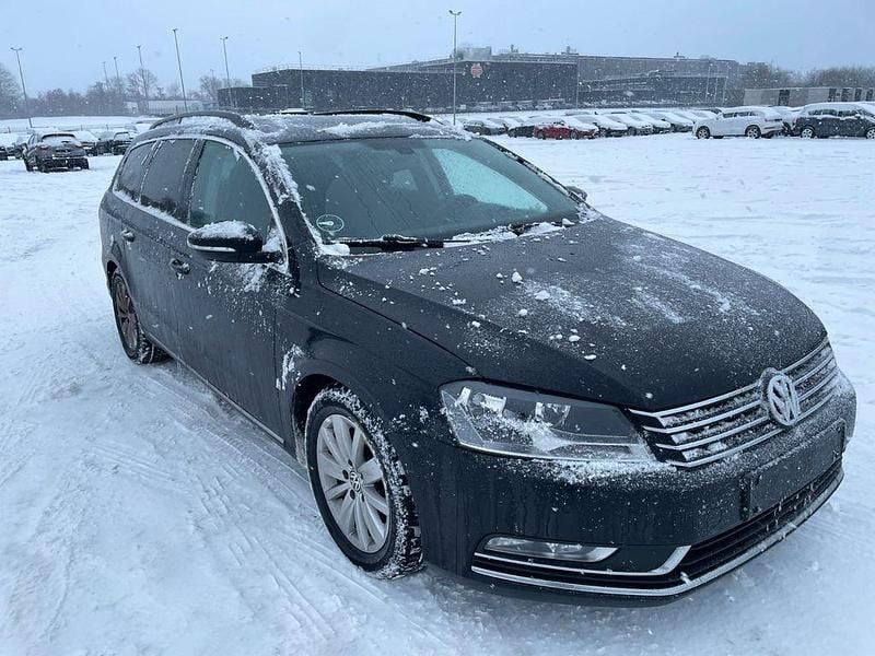 Gebraucht VW Passat Comfortline 140 PS (102 kW) 2012 Schwarz Kombi