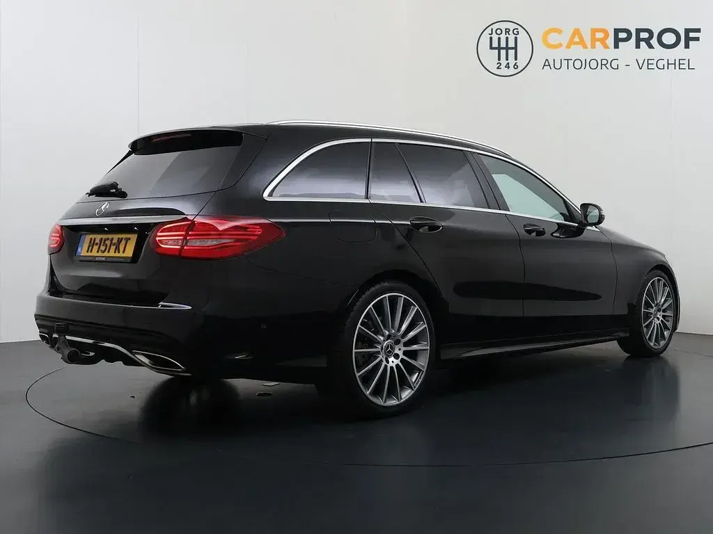 Gebraucht Mercedes C300 Advantage 258 PS (189 kW) 2019 Schwarz Kombi