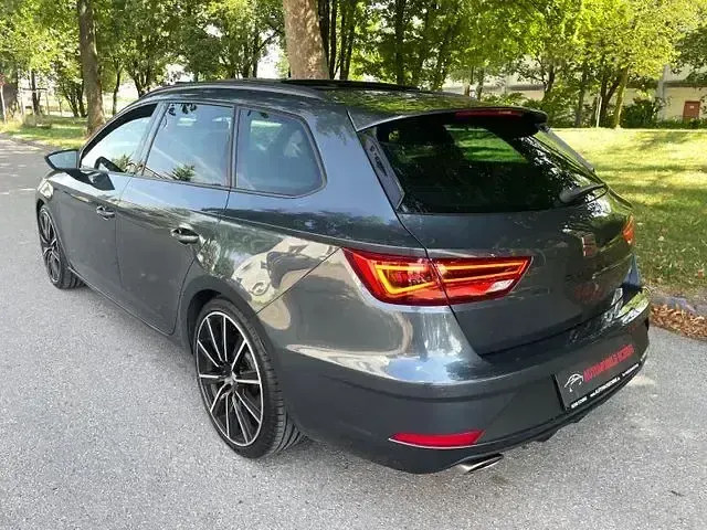 Gebraucht Seat Leon ST Beats 301 PS (221 kW) 2019 Grau Kombi