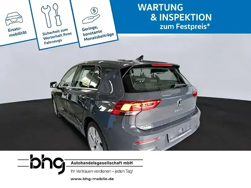 Gebraucht VW Golf VIII Style 190 PS (139 kW) 2024 Grau Limousine