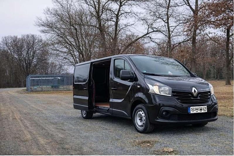 Gebraucht Renault Trafic Komfort 120 PS (88 kW) 2017 Schwarz Van / Kleinbus