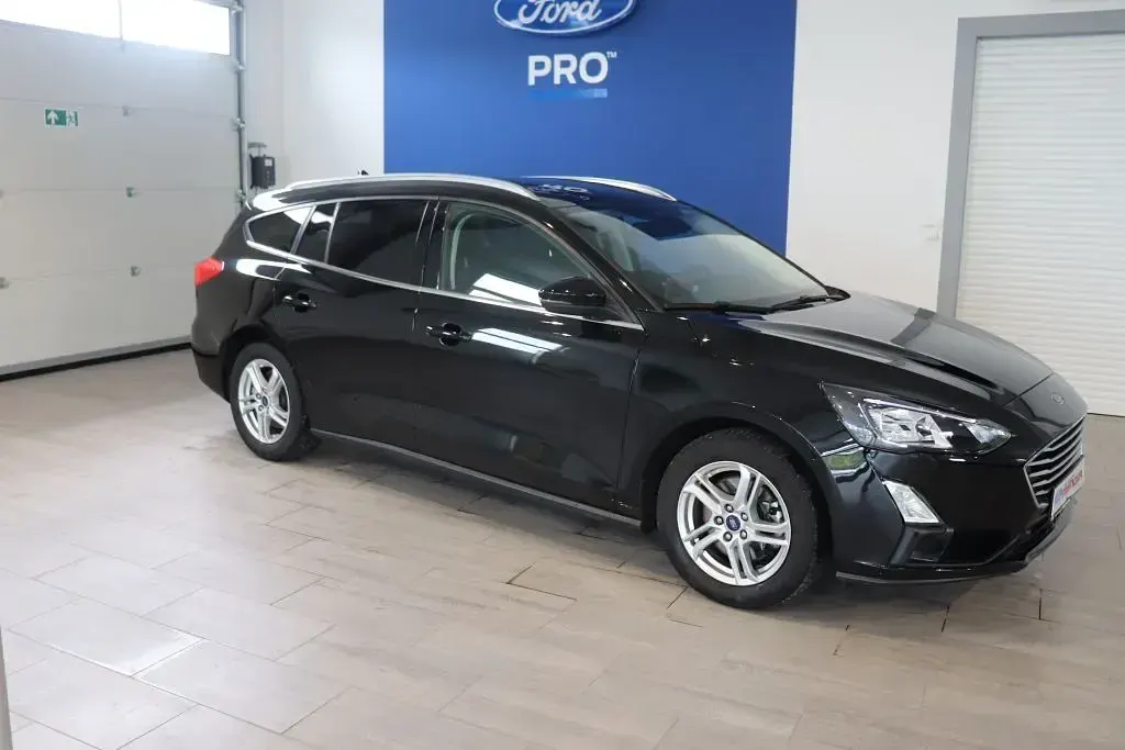 Gebraucht Ford Focus 125 PS (91 kW) 2022 Schwarz Limousine