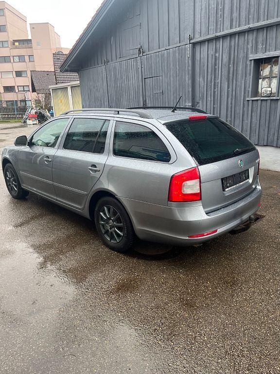 Gebraucht Skoda Octavia Ambition 160 PS (117 kW) 2013 Kombi