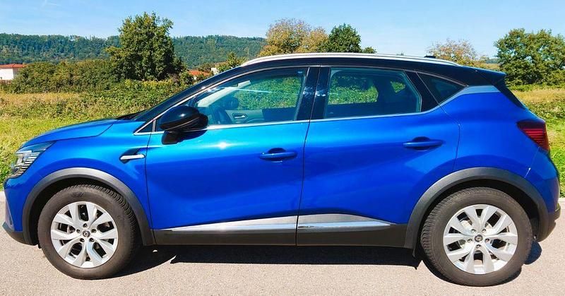 Blau Gebraucht 2020 Renault Captur Intens SUV | 14.999 € (Fairer Preis) - Bild 1/4