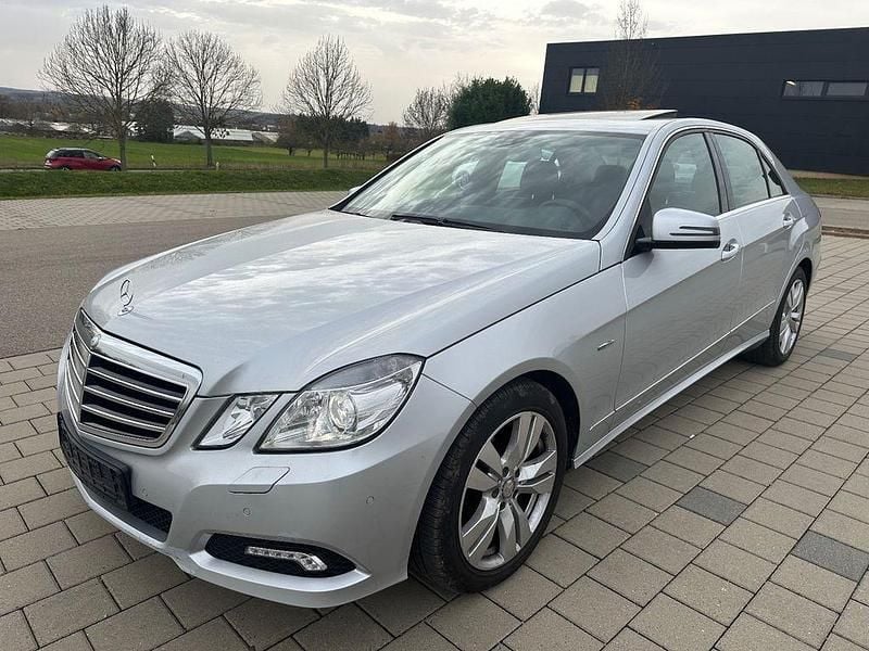 Gebraucht Mercedes E350 292 PS (214 kW) 2009 Silber Limousine