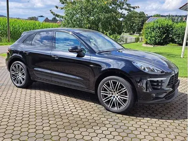 Gebraucht Porsche Macan S 258 PS (189 kW) 2015 Tiefschwarz SUV