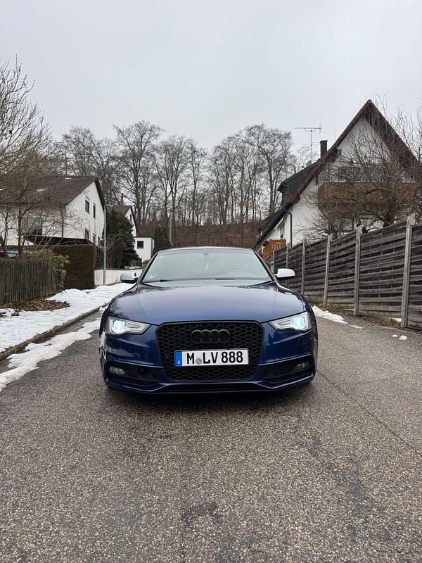 Gebraucht Audi A5 Design 190 PS (139 kW) 2016 Blau Coupé