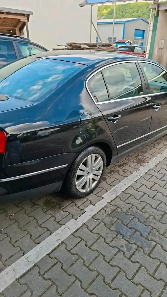 Gebraucht VW Passat 160 PS (117 kW) 2009 Schwarz Limousine