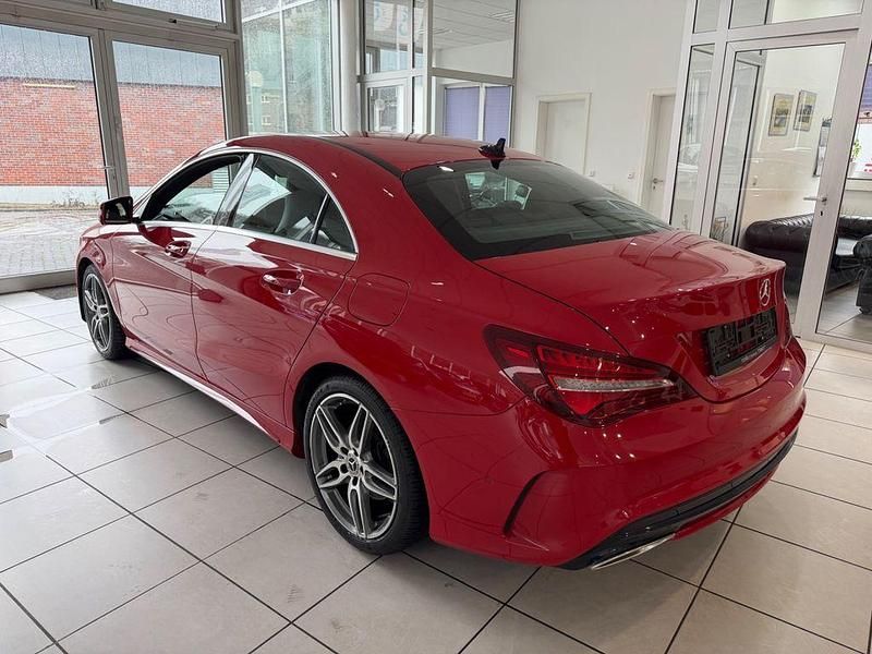 Gebraucht Mercedes CLA200 AMG line 136 PS (100 kW) 2018 Rot Limousine