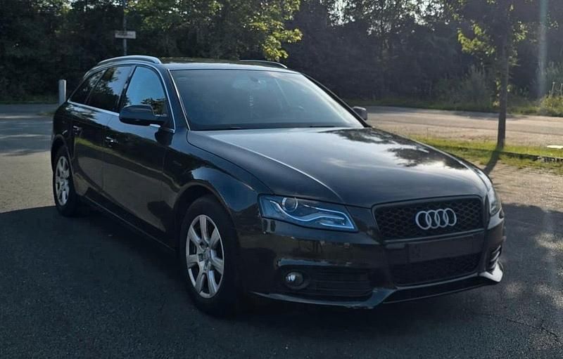 Grau Gebraucht 2009 Audi A4 Kombi | 5.500 € (Fairer Preis) - Bild 1/4