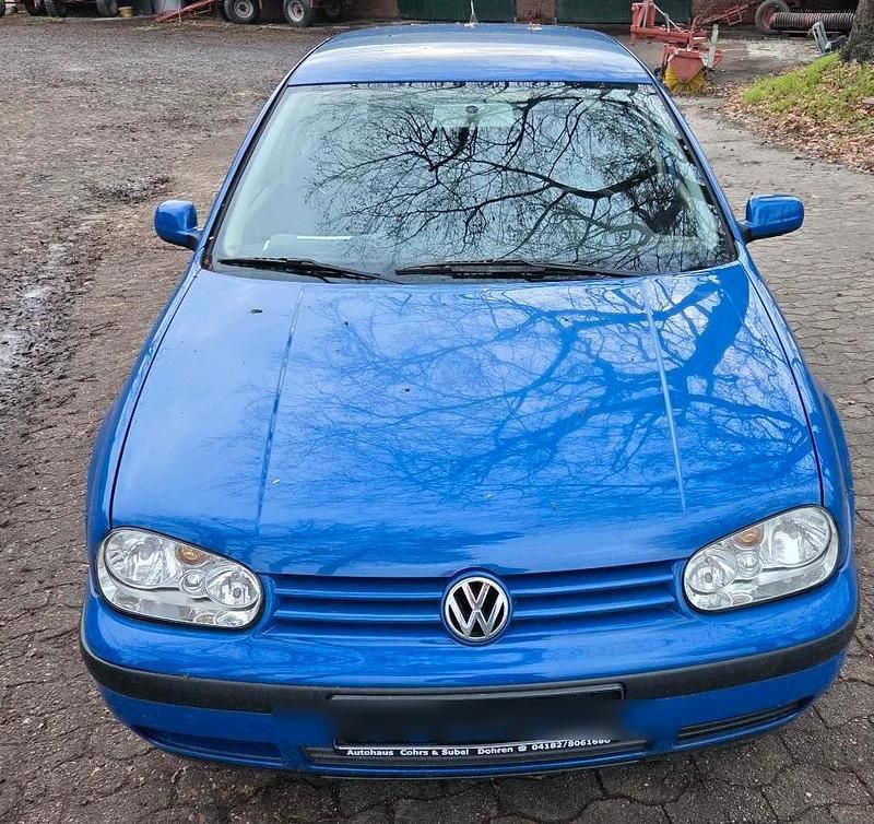 Blau Gebraucht 2001 VW Golf IV Limousine | 800 € (Superpreis) - Bild 1/4