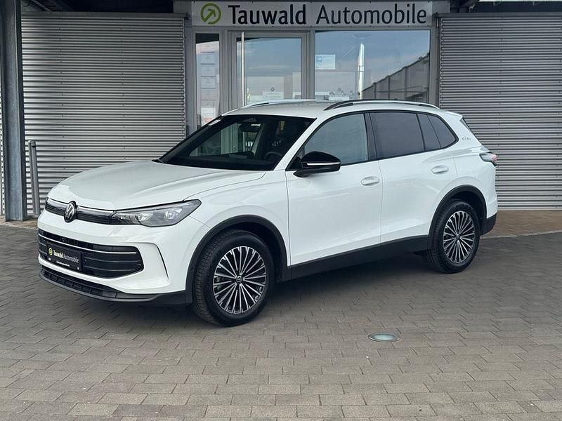 Gebraucht VW Tiguan Goal 150 PS (110 kW) 2025 Weiß SUV