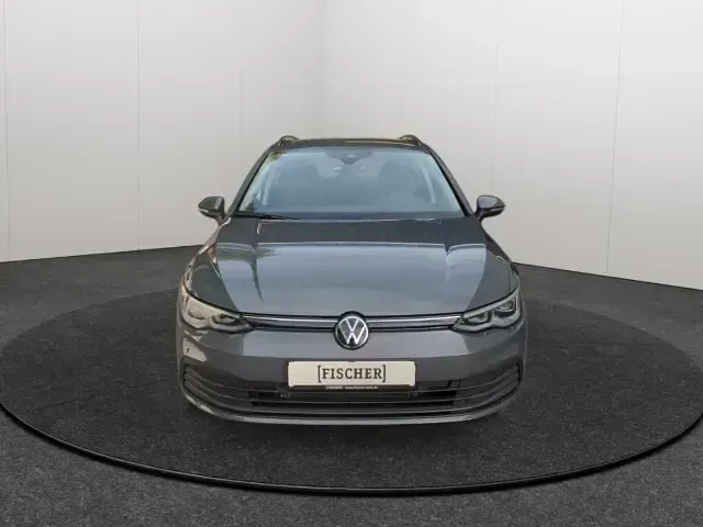 Gebraucht VW Golf VIII Life 116 PS (85 kW) 2023 Grau Kombi