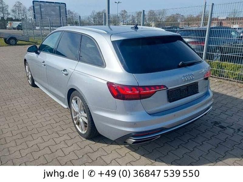Gebraucht Audi A4 S-Line 204 PS (150 kW) 2022 Silber Kombi