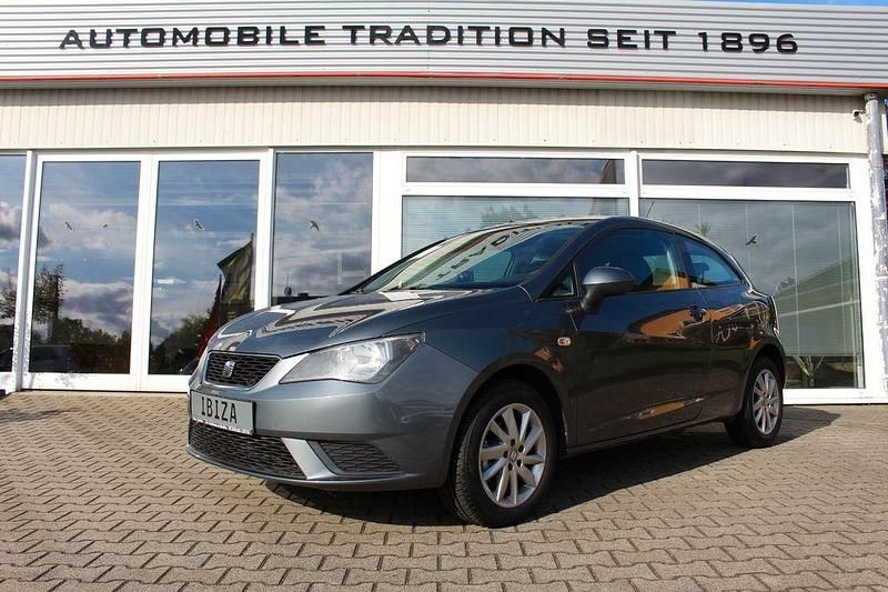 Grau Gebraucht 2013 Seat Ibiza SC Style Kleinwagen | 4.390 € (Fairer Preis) - Bild 1/4