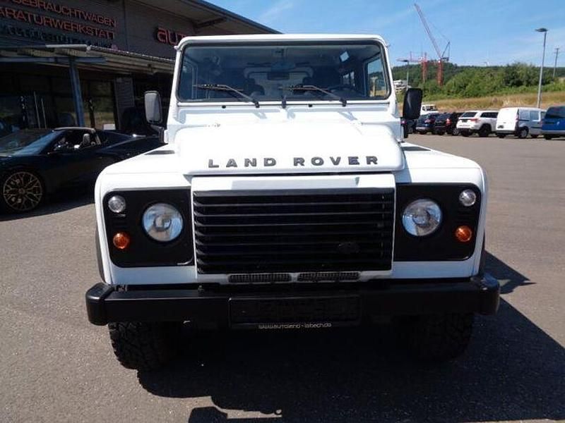 Gebraucht Land Rover Defender 122 PS (89 kW) 2013 Weiß Kombi