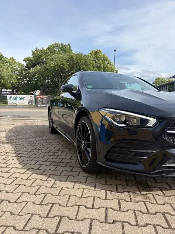 Gebraucht Mercedes CLA250e 218 PS (160 kW) 2021 Schwarz Coupé