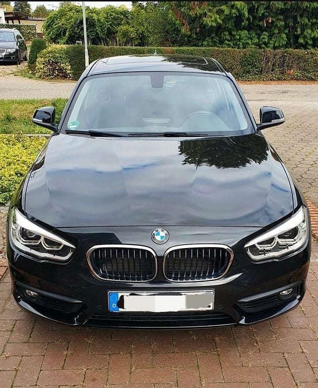 Gebraucht BMW 116 Advantage 116 PS (85 kW) 2018 Schwarz Kleinwagen