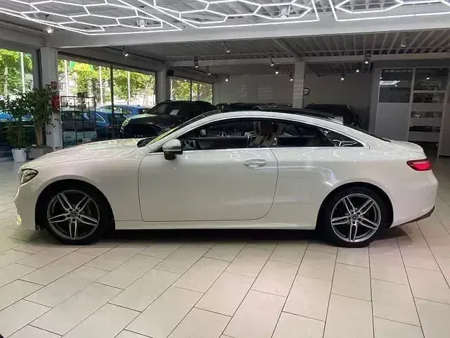 Gebraucht Mercedes E300 AMG line 245 PS (180 kW) 2018 Diamantweiss  metalliclack Coupé
