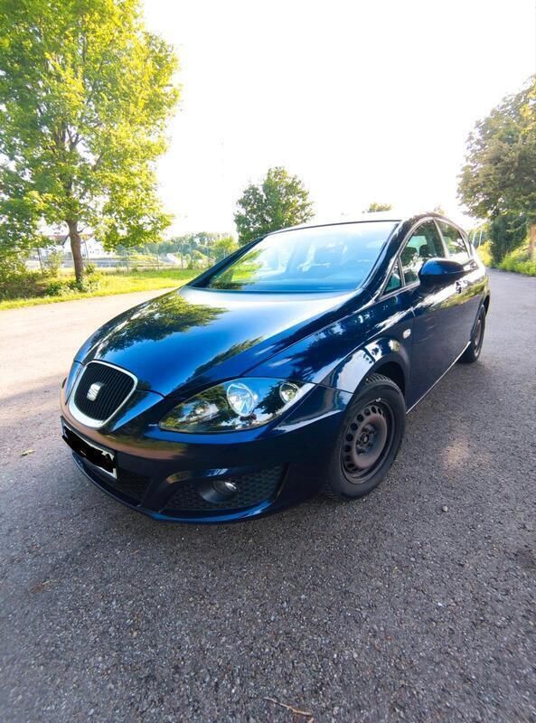 Blau Gebraucht 2009 Seat Leon Kleinwagen | 2.550 € (Fairer Preis) - Bild 1/4