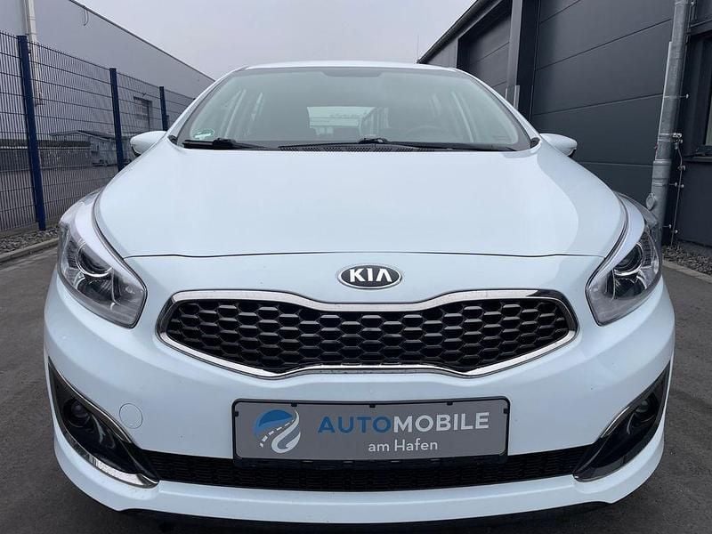 Gebraucht Kia Ceed 99 PS (72 kW) 2018 Weiß Kleinwagen