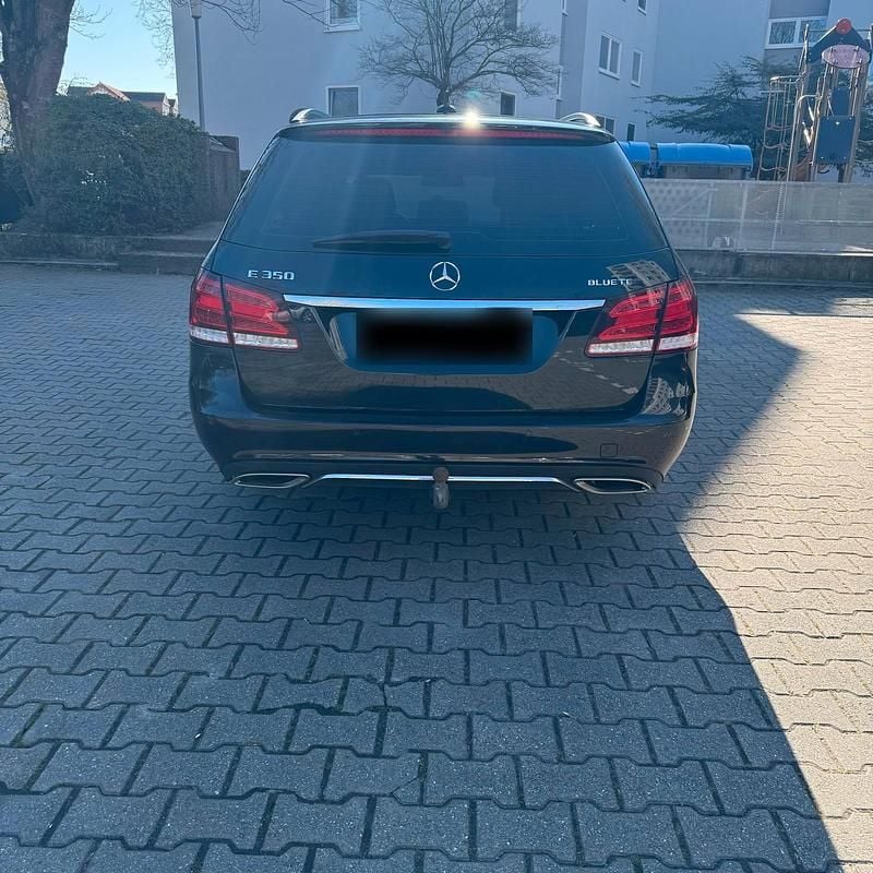 Gebraucht Mercedes E350 Avantgarde 258 PS (189 kW) 2016 Schwarz Kombi