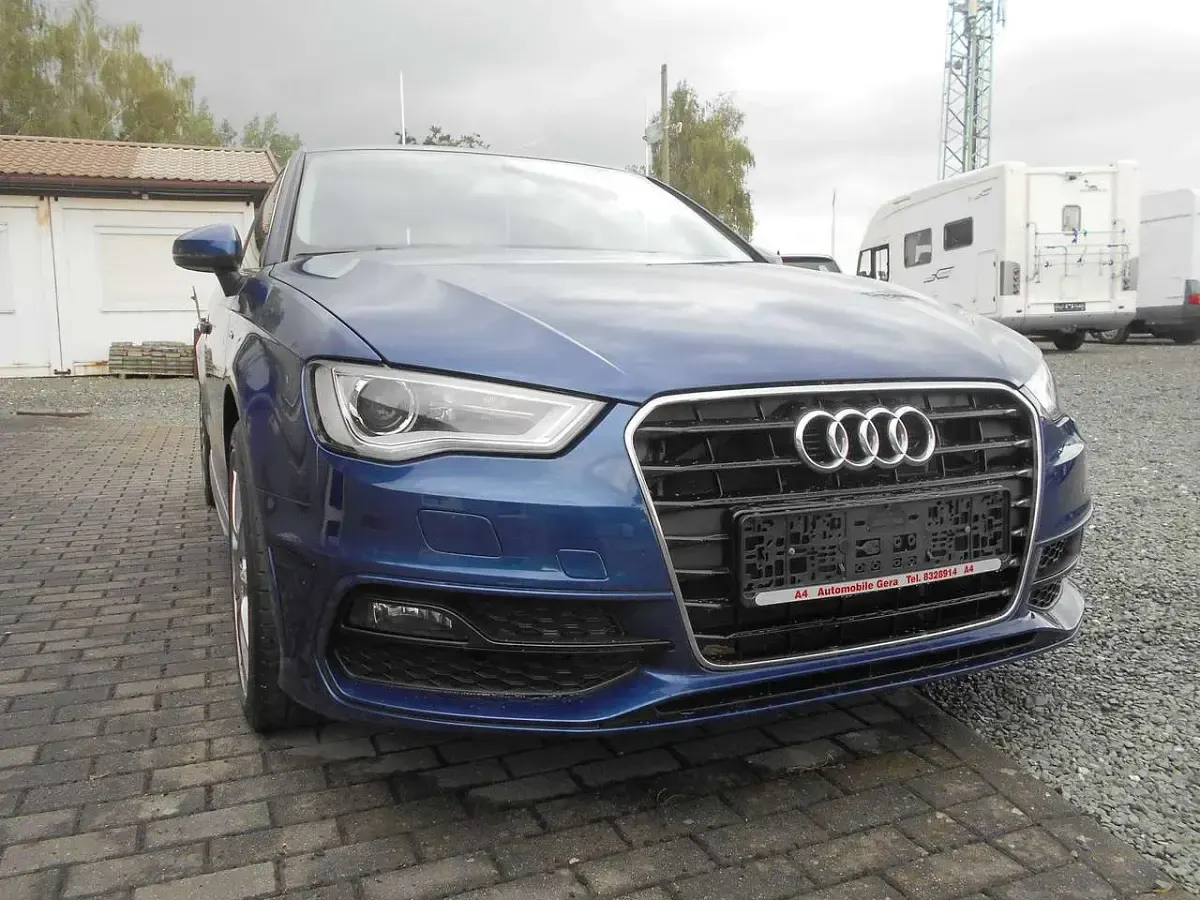 Gebraucht Audi A3 S-Line 179 PS (131 kW) 2013 Scubablau metallic Kleinwagen