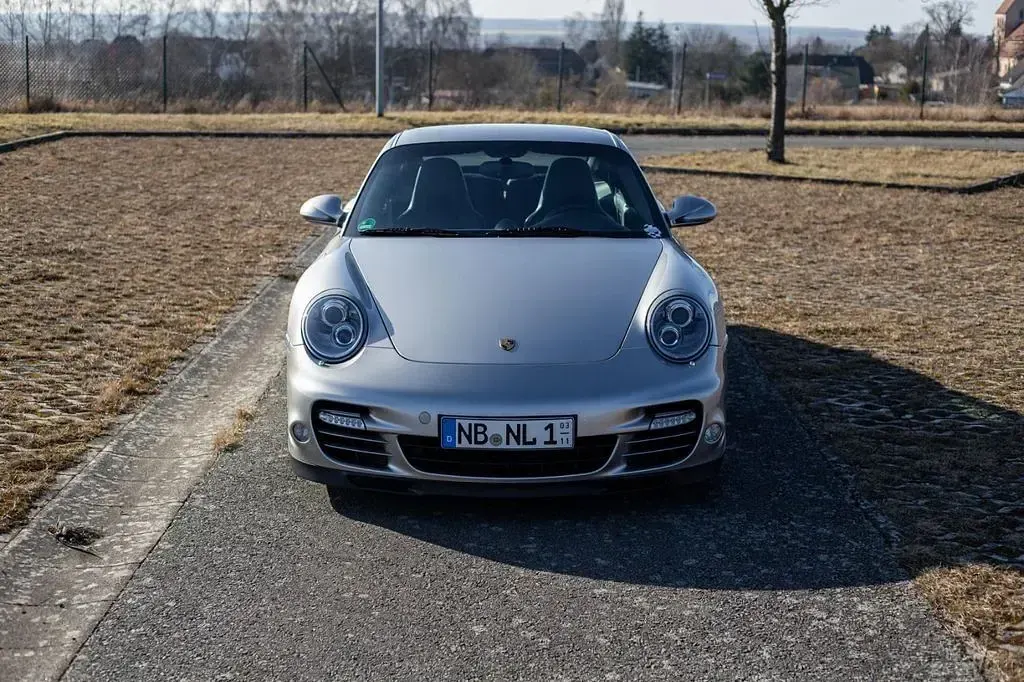 Usado Porsche 997 500 CV (367 kW) 2010 Plateado Coupe
