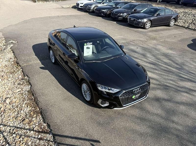 Gebraucht Audi A3 Advanced Plus 150 PS (110 kW) 2022 Mythosschwarz metallic Limousine