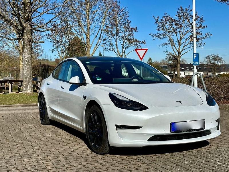 Gebraucht Tesla Model 3 350 kW (476 PS) 2021 Weiß Limousine