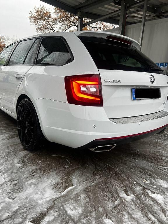 Gebraucht Skoda Octavia RS 184 PS (135 kW) 2017 Weiß Kombi