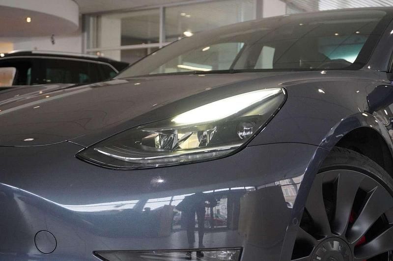 Gebraucht Tesla Model 3 Performance 461 kW (627 PS) 2022 Grau metallic Limousine
