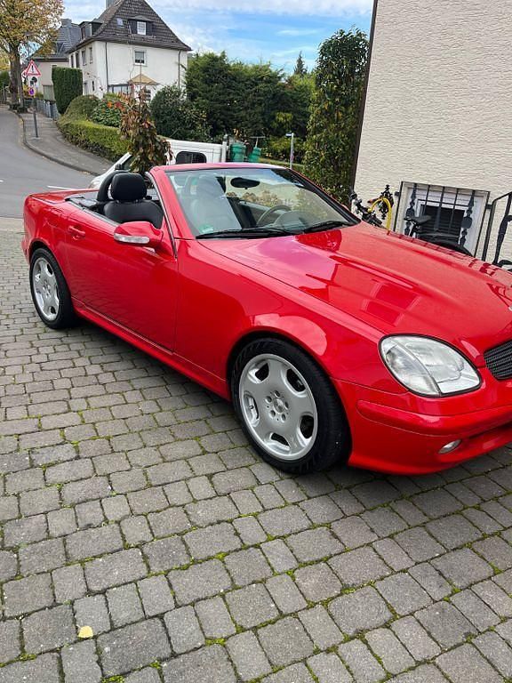 Gebraucht Mercedes 200 163 PS (119 kW) 2000 Rot Cabrio